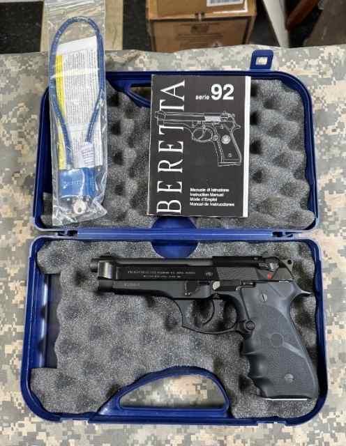 Beretta 9mm 4.9&quot; Beretta 92 92FS + ORIG CASE