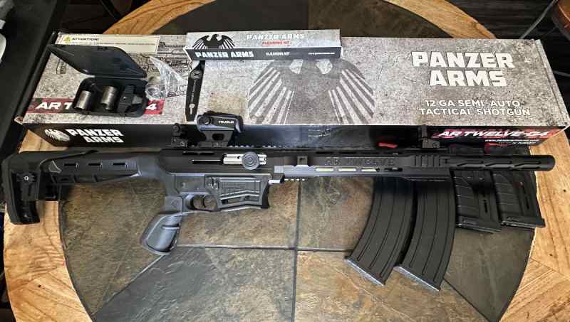 Panzer Arms AR12