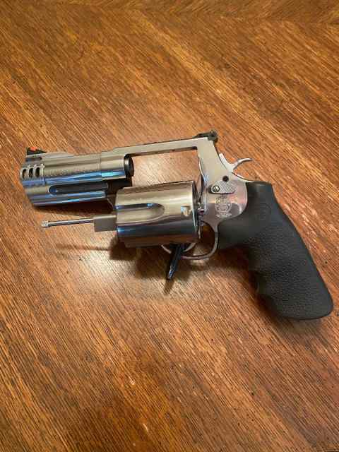 SMITH &amp; WESSON 500 MAG