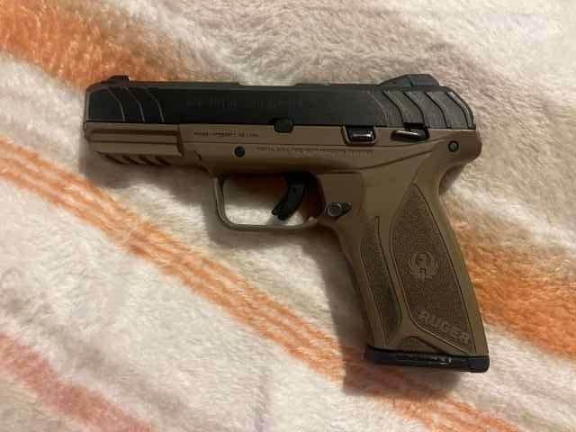 Ruger Security 9 with 4 mags $400