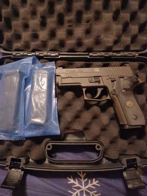 Sig Sauer p229  9mm