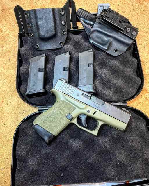 Glock 43 Carry package 