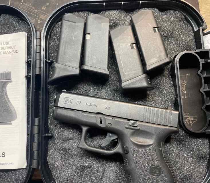 Glock 27 gen3 40s&amp;w
