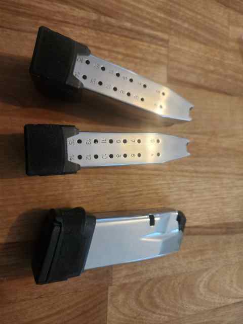 Hellcat 15 round mags x3 $60 