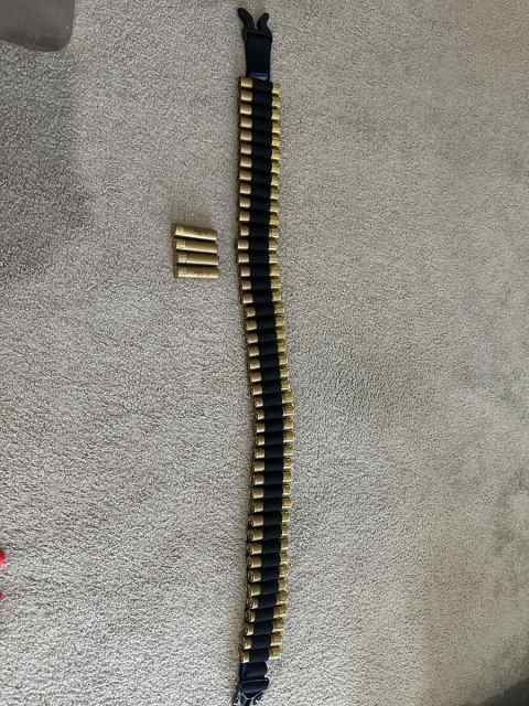 50 shells 12g 3.5 inch hevi 2 + belt