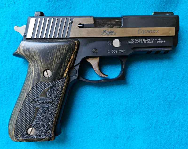 Sig Sauer P220 Equinox Carry  .45