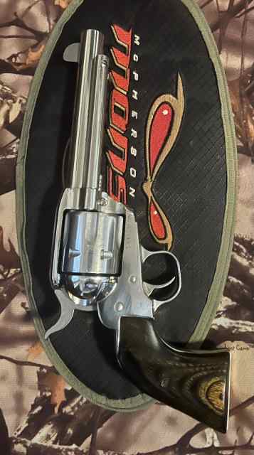 Ruger new model vaquero 5.5” .45LC stainless 