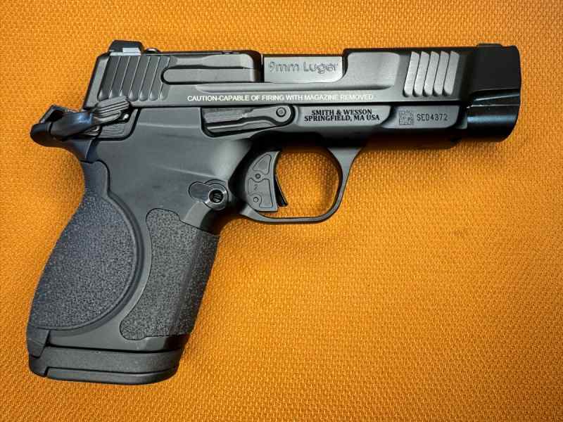 NEW IN BOX - Smith &amp; Wesson CSX E - 9mm - 3.6&quot;