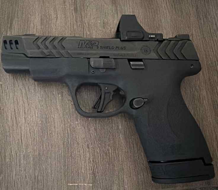 S&amp;W Shield Plus Carry Comp w/Vortex Defender