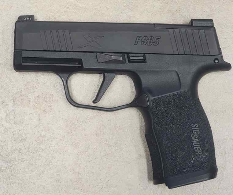 Sig sauer p365x 9mm with extras