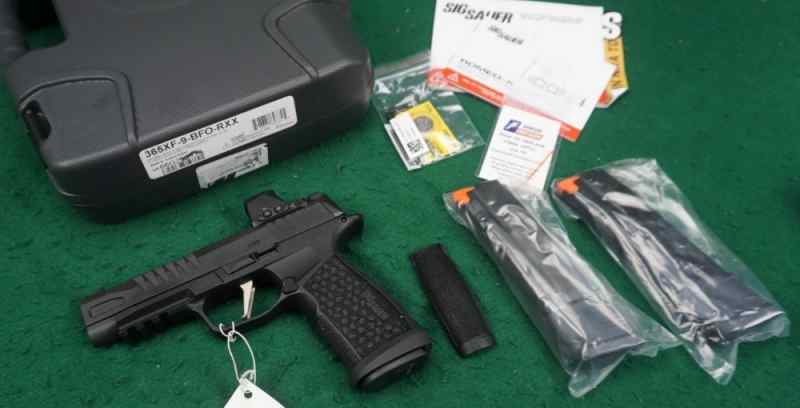 Sig Sauer P365 Fuse 9 9mm 4.3&quot; w/ Romeo-X Red Dot 