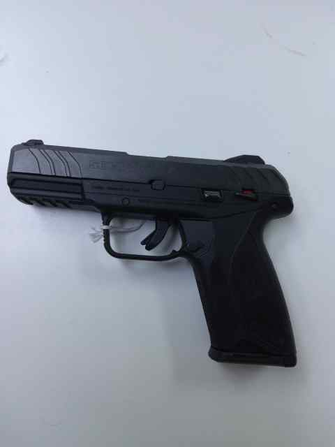 Ruger security-9 9mm pistol 