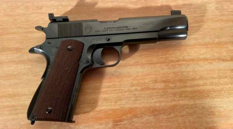 D.G.F.M. - Colt Argentine Model 1927 Pistol