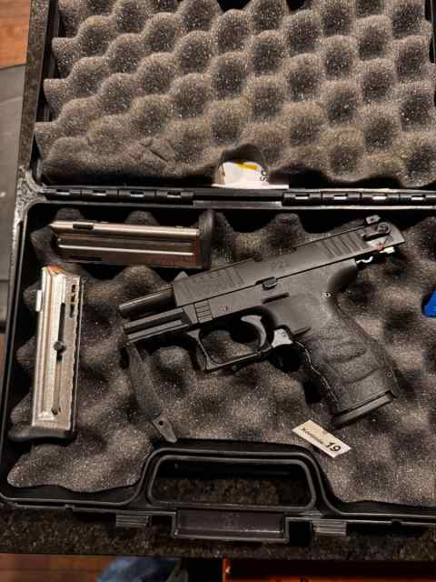 Walther P22Q + ammo