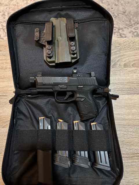 FN 509c Tactical 9mm,5 Mags, Red dot, Tier1 holst