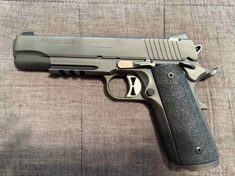 Sig Sauer 1911R TacOps (Fort Worth)