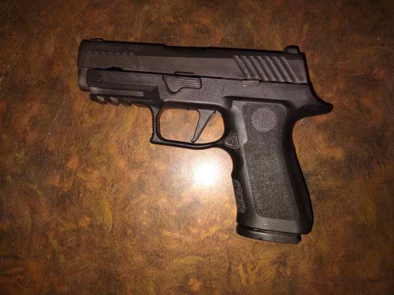 Sig 320 no safety fcu trade for fcu with safety