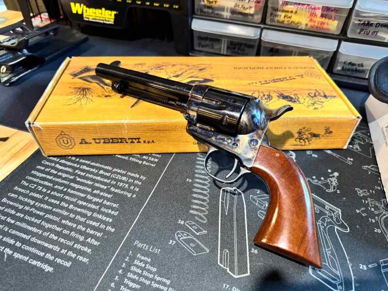 Cimarron 1875 Ourlaw .45 Long Colt New!