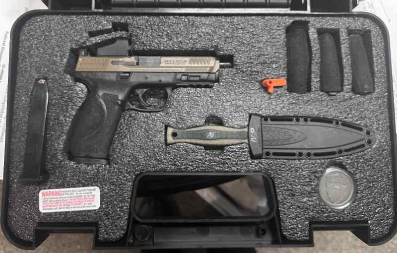 Benelli SuperNova Tactical – Comes with 2 Stocks!