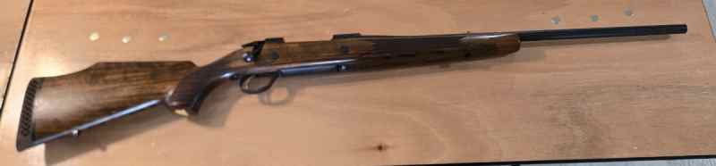 Sako 85M Bavarian 30-06 rifle, Like-new condition