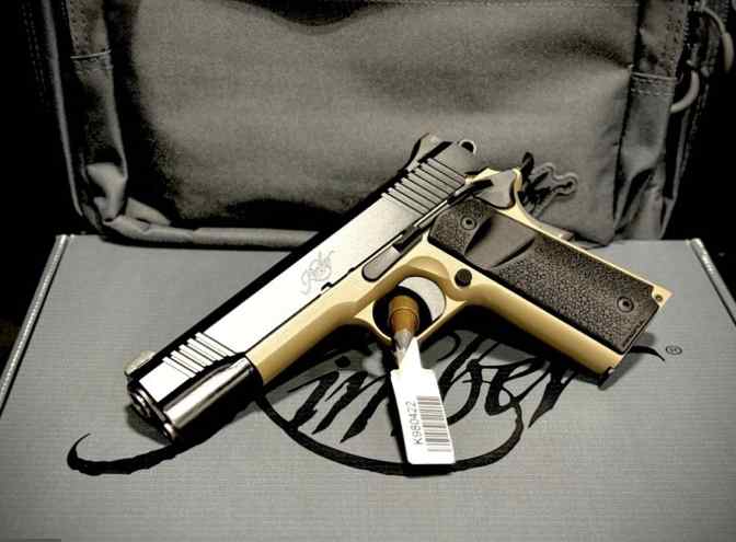 Kimber 1911-1911 Custom LW Kimber-1911 45acp FDE 1