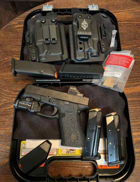 Glock 43x MOS 9mm w/Holosun 507K TLR-7 flashlight