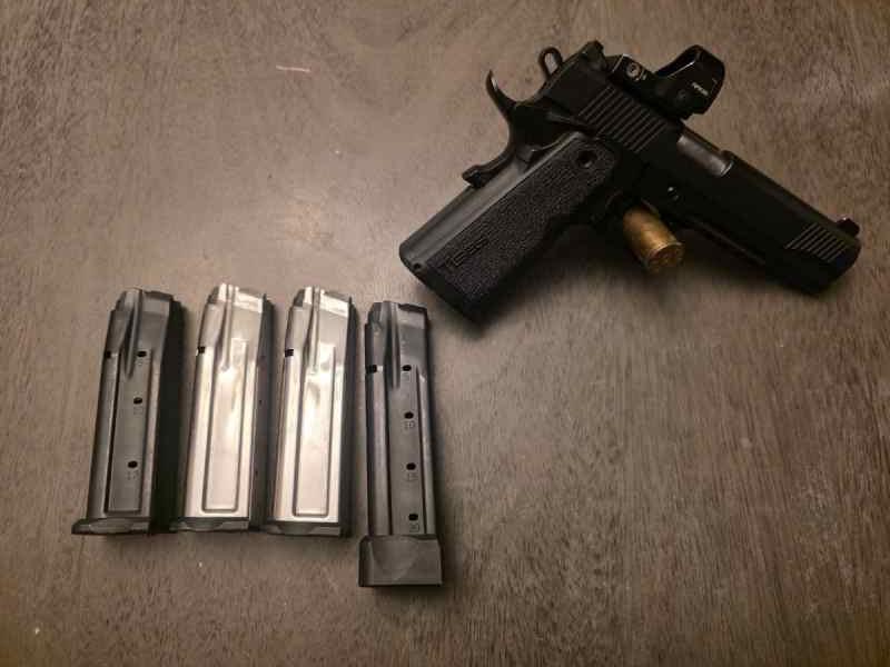 TISAS 1911 DOUBLE STACK 9MM/ VIRIDIAN RFX35 